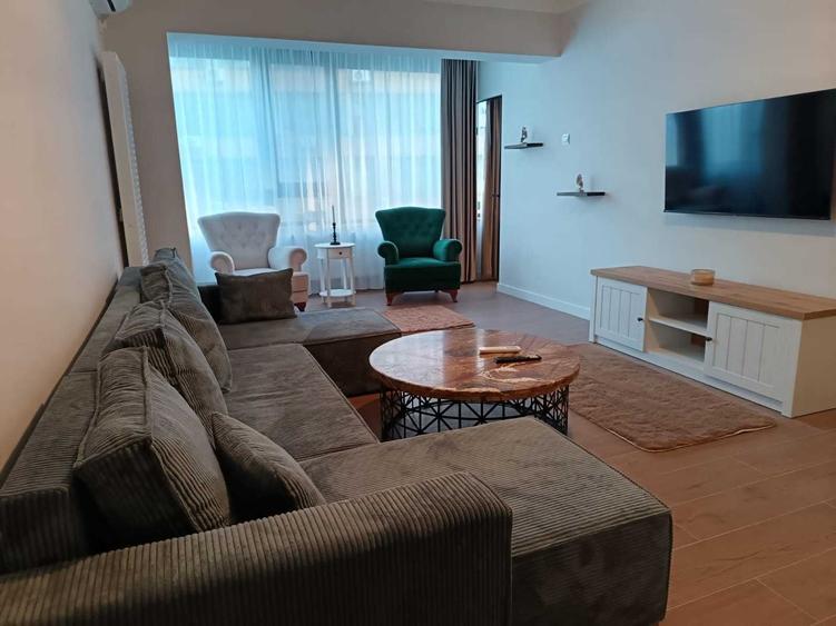Apartament cu 2 camere decomandat în Central