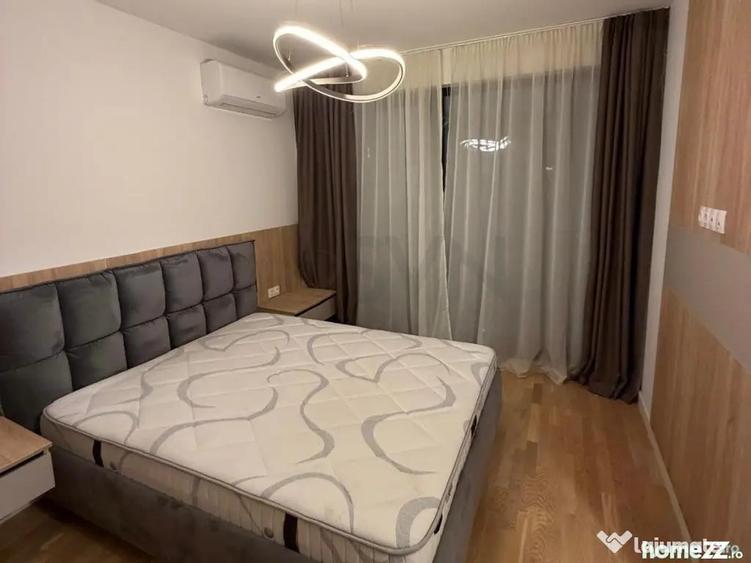 Casă cu 5 camere cu Teren 250 Mp în Pipera