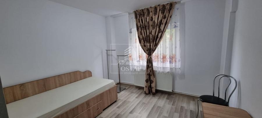 Apartament cu 3 camere decomandat, mobilat în 9 Mai