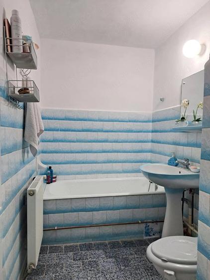 Apartament cu 2 camere semidecomandat în Micro 4