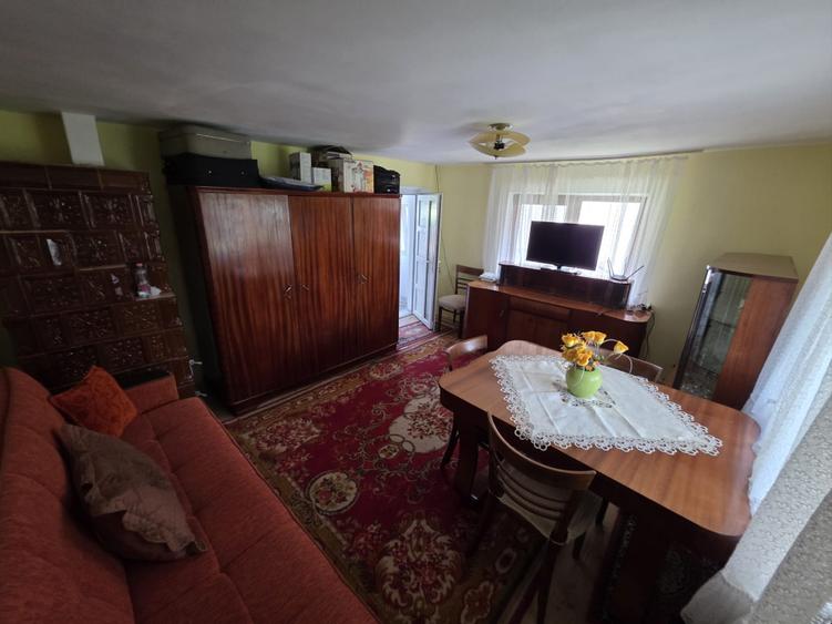 Casă individuală cu 4 camere cu Teren 2200 Mp în Curtișoara