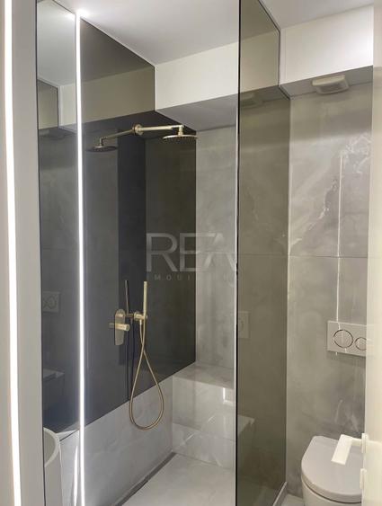 Apartament cu 3 camere semidecomandat, mobilat în Voluntari