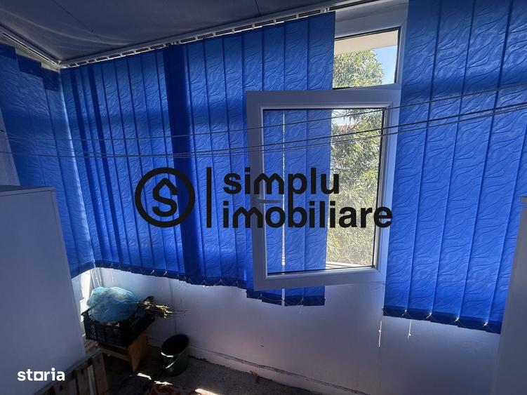 Apartament cu 3 camere semidecomandat în Rovine