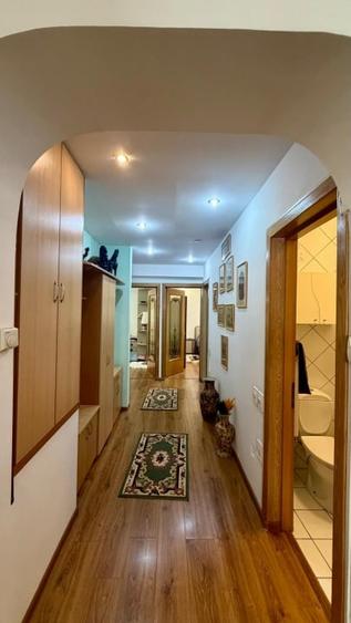 Apartament cu 3 camere decomandat în Dorobanți