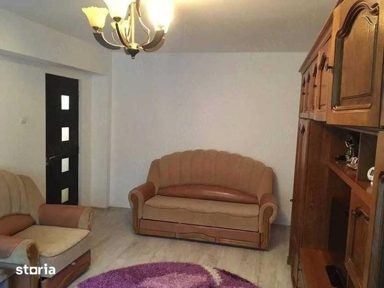 Apartament cu 3 camere decomandat în Merei