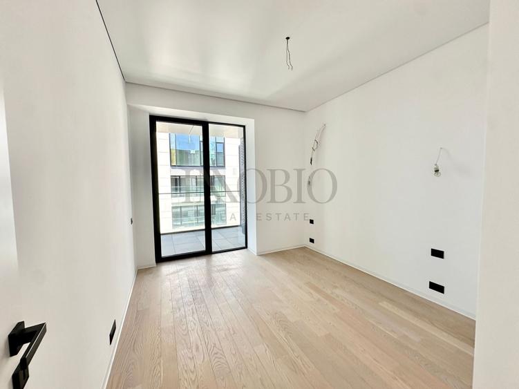 Apartament cu 3 camere în Barbu Văcărescu