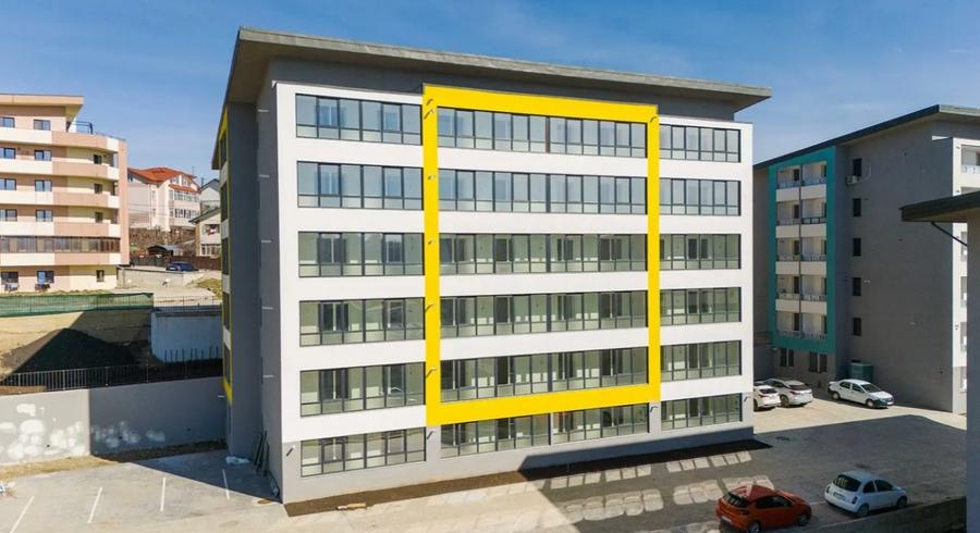 Apartament cu 3 camere decomandat în Păcurari