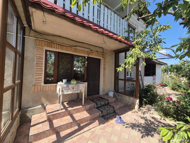 Casă în Laloșu