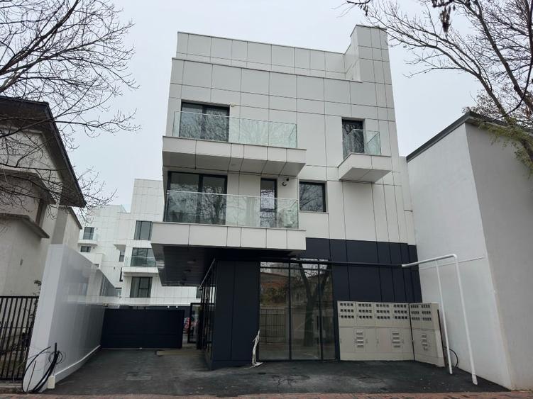 Apartament cu 2 camere decomandat, mobilat în Decebal