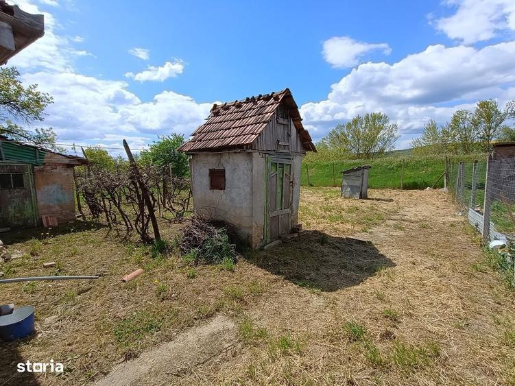 Casă cu 2 camere cu Teren 230 Mp în Central
