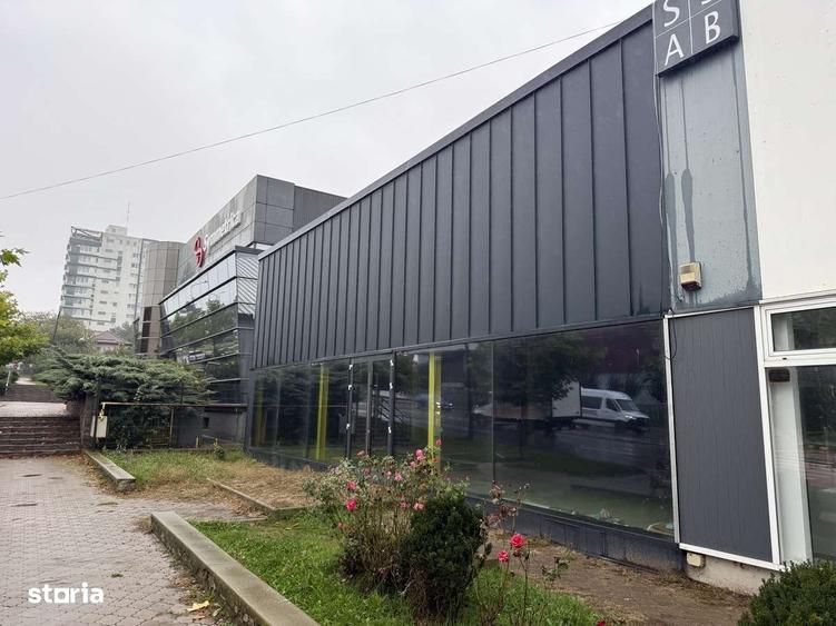 Spațiu comercial, de 360 mp, în Central