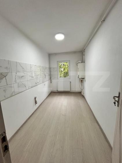 Apartament cu 2 camere decomandat în Nicolina