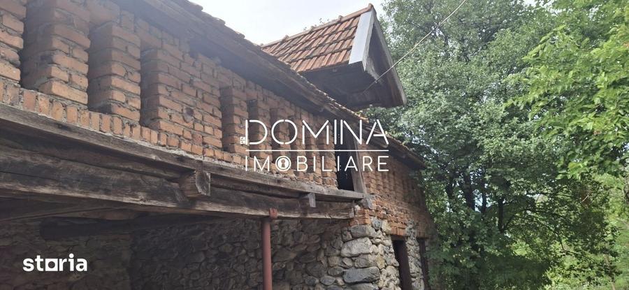 Casă cu 2 camere cu Teren 6770 Mp în Bengești