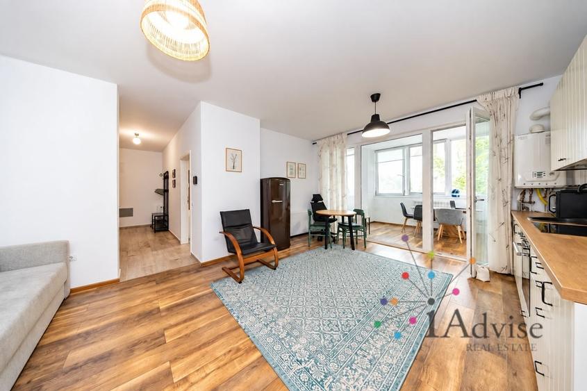 Apartament cu 3 camere decomandat în Central