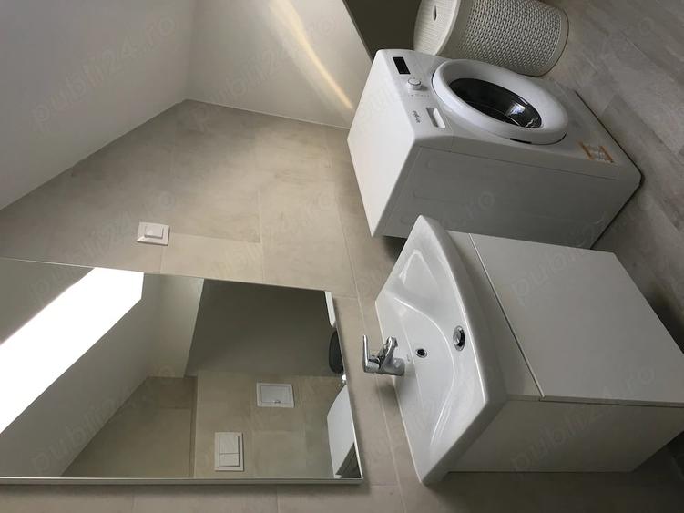 Apartament cu 3 camere decomandat în Dumbrăvița