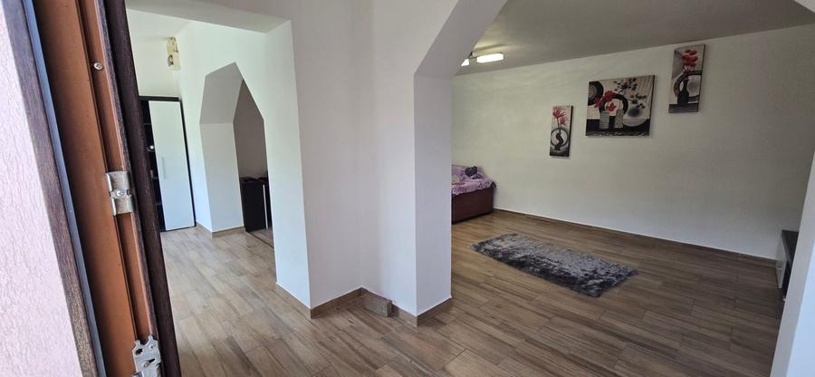 Casă individuală cu 4 camere cu Canalizare în Tărtășești