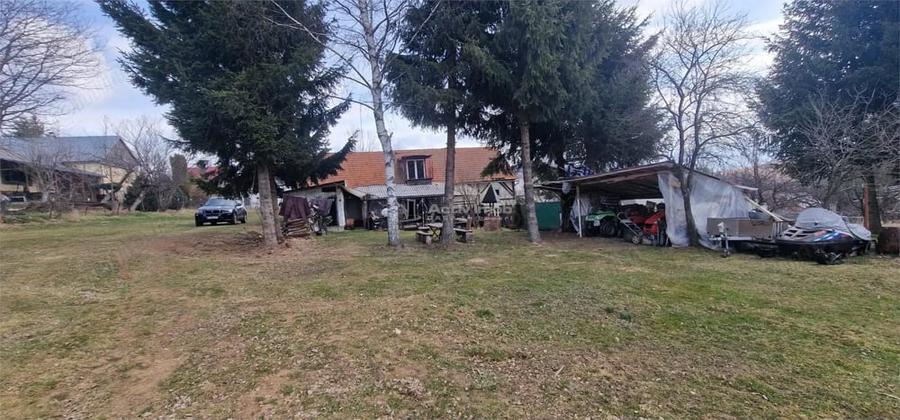 Casă cu Teren 1400 Mp în Brebu