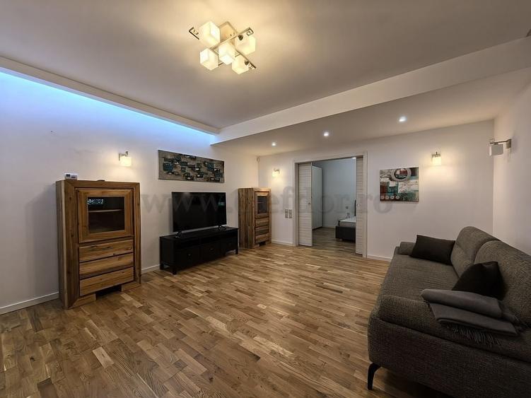 Apartament cu 2 camere semidecomandat, mobilat în Floreasca