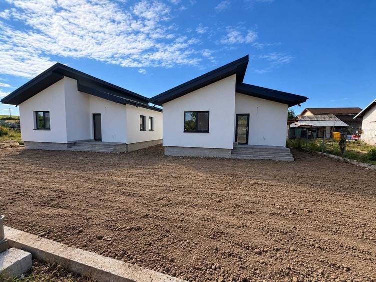 Casă cu 3 camere cu Teren 70 Mp în Central