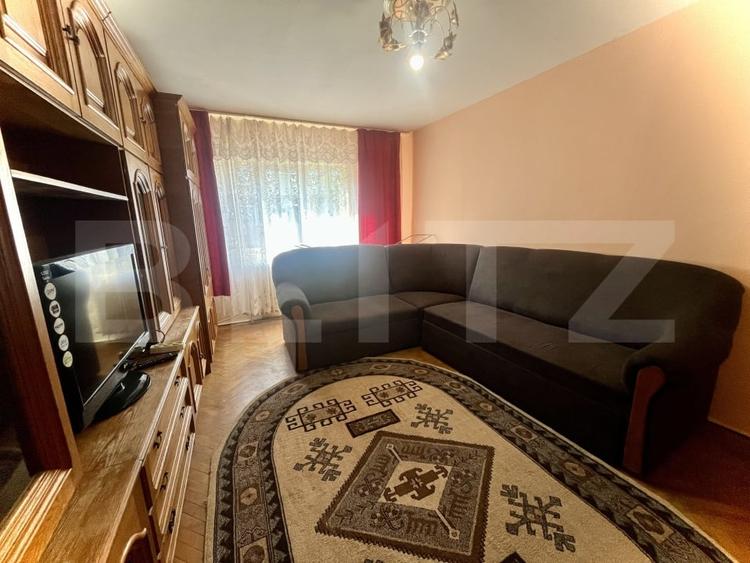 Apartament decomandat de vânzare - zona Rogerius - 2