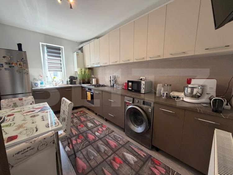 Apartament cu 2 camere decomandat, mobilat în Florești