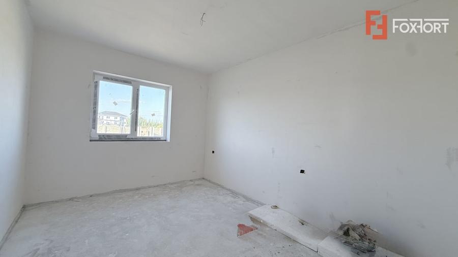 Duplex cu 4 camere cu Canalizare în Moșnița Veche