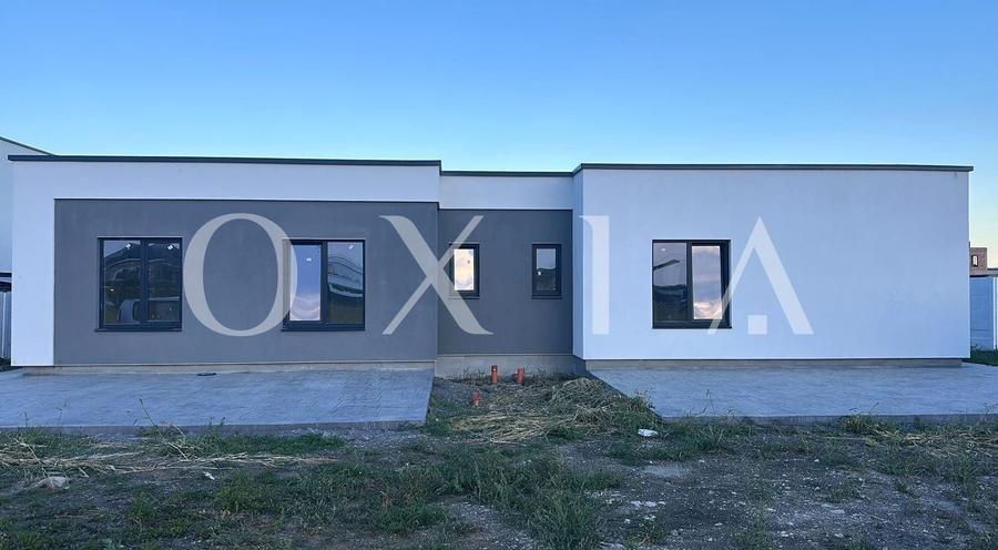 Duplex cu 3 camere cu Canalizare în Moșnița Nouă