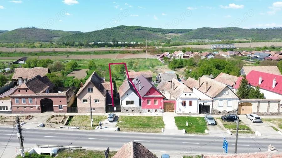 Casă cu 2 camere cu Teren 913 Mp în Șaroș pe Târnave