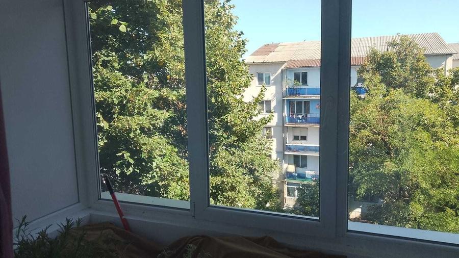Apartament cu 3 camere decomandat în Decebal