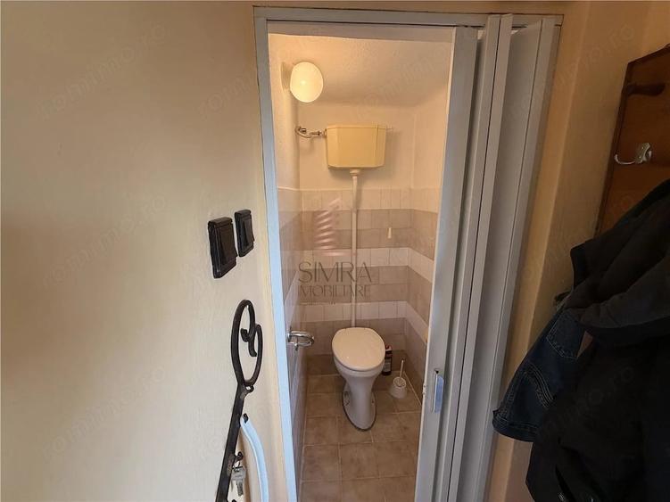 Casă cu Teren 4600 Mp în Periferie