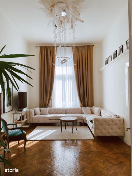 Apartament cu 3 camere în P-ța Maria