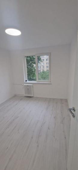Apartament cu 2 camere semidecomandat în Sălaj