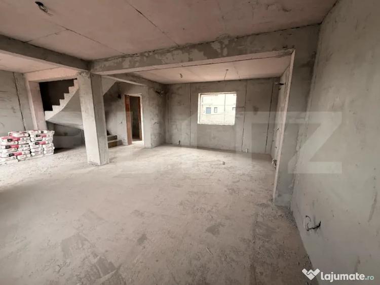 Casă cu 4 camere cu Teren 252 Mp în Central