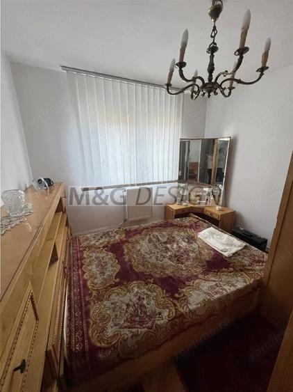Apartament cu 4 camere semidecomandat în Central