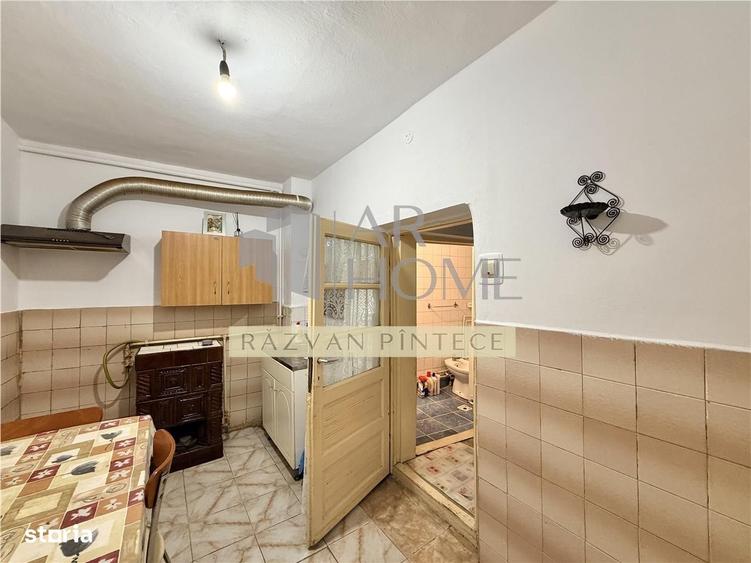Casă cu 3 camere în Mălăiești