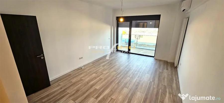 Apartament cu 3 camere decomandat în Mamaia