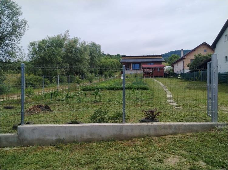 Teren Construcții intravilan de 860 mp, în Nord