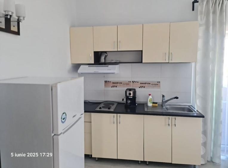 Apartament cu 2 camere semidecomandat în Nord