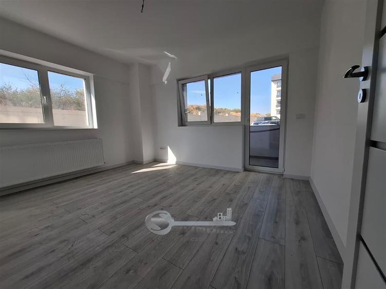 Apartament cu 3 camere decomandat în Galata