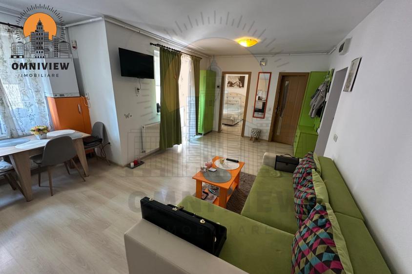 Apartament cu 2 camere decomandat în Tractorul