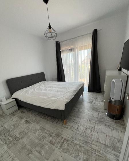 Casă individuală cu 5 camere cu Teren 300 Mp în Făget