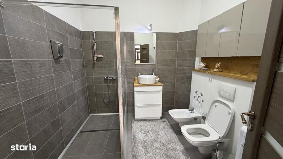 Casă cu 3 camere cu Teren 140 Mp în Ultracentral