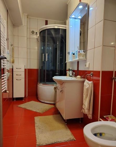 Apartament cu 2 camere semidecomandat, mobilat în Dâmbul Rotund