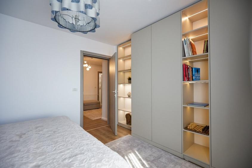 Apartament cu 3 camere decomandat, mobilat în Străulești