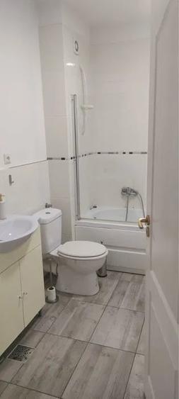 Apartament cu 2 camere semidecomandat, mobilat în Florești