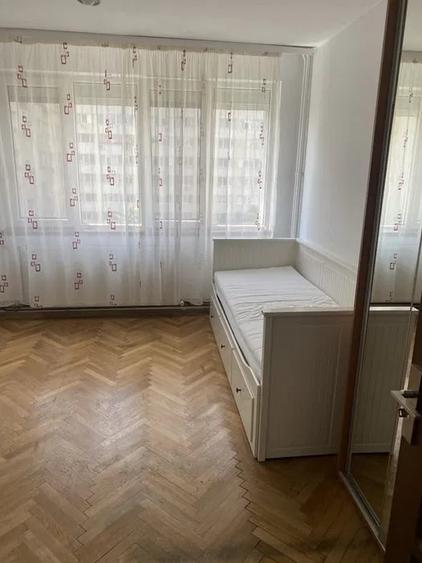 Apartament cu 3 camere decomandat, mobilat în Colentina
