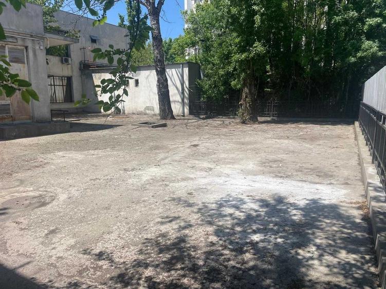 Spațiu comercial, de 1,249 mp, în Bucureștii Noi