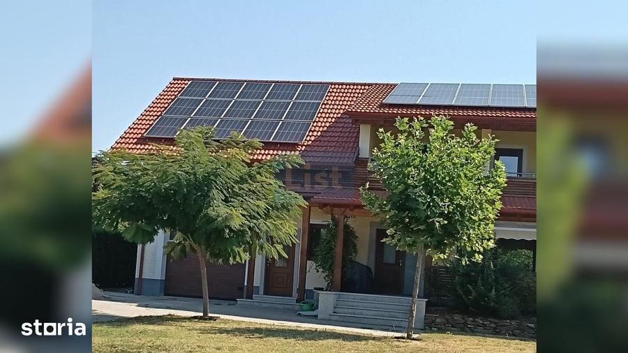 Casă cu 4 camere cu Teren 860 Mp în Șimian