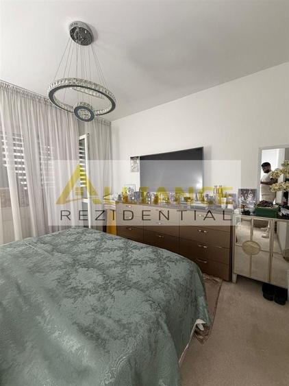 Apartament cu 2 camere decomandat în Apărătorii Patriei