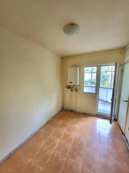 Apartament cu 2 camere decomandat în Plopilor